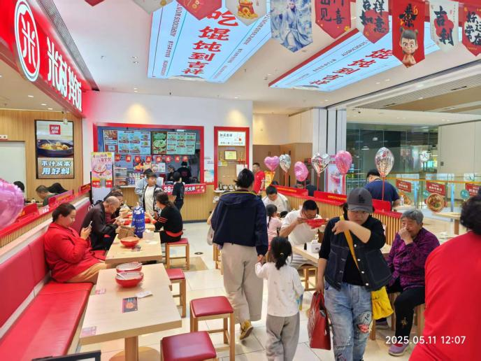 天津快餐店加盟如何选址？吉祥馄饨专业团队助力创业